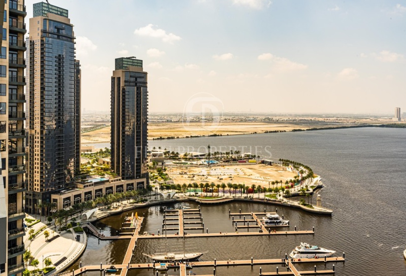 Sea and Burj Khalifa View | Vacant | Exclusive