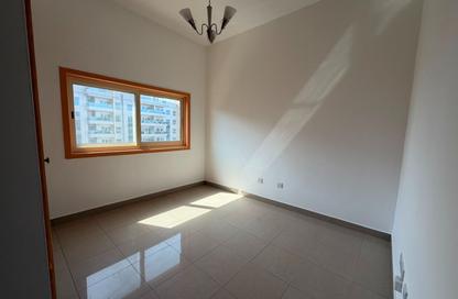 Apartment - 2 Bedrooms - 3 Bathrooms for rent in Khan Saheb Building 1 - Dubai Silicon Oasis - Dubai