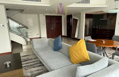 Apartment - 2 Bedrooms - 2 Bathrooms for rent in Jumeirah Living - World Trade Centre Residence - World Trade Center - Dubai