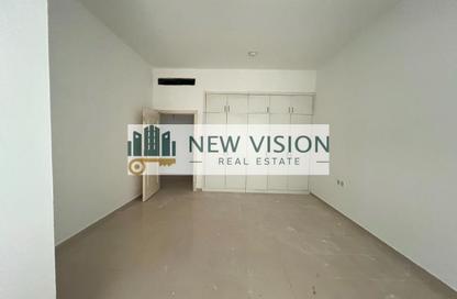 Apartment - 2 - 3 for rent in Al Majaz 1 - Al Majaz - Sharjah