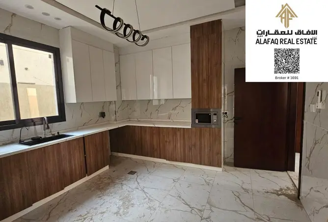 158268380 - Property Image 3