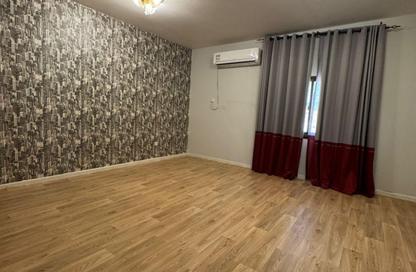 Villa - 6 Bedrooms - 5 Bathrooms for rent in Al Sabkha - Al Riqqa - Sharjah