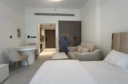 Apartment - 1 Bathroom for rent in Avelon Boulevard - Arjan - Dubai