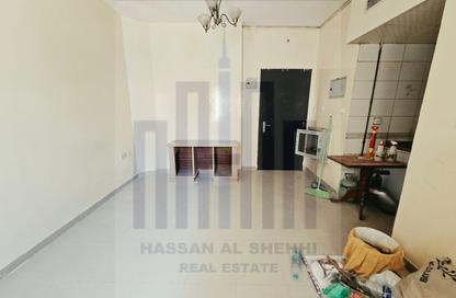 Apartment - Studio - 1 Bathroom for rent in Muwaileh - Sharjah Apartment - Studio - 1 Bathroom for rent in Muwaileh - Sharjah