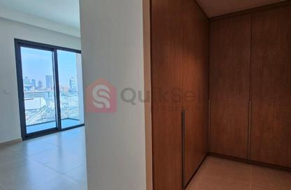 Apartment - 2 Bedrooms - 2 Bathrooms for sale in Seagate Building 1 - Seagate - Mina Rashid - Dubai
