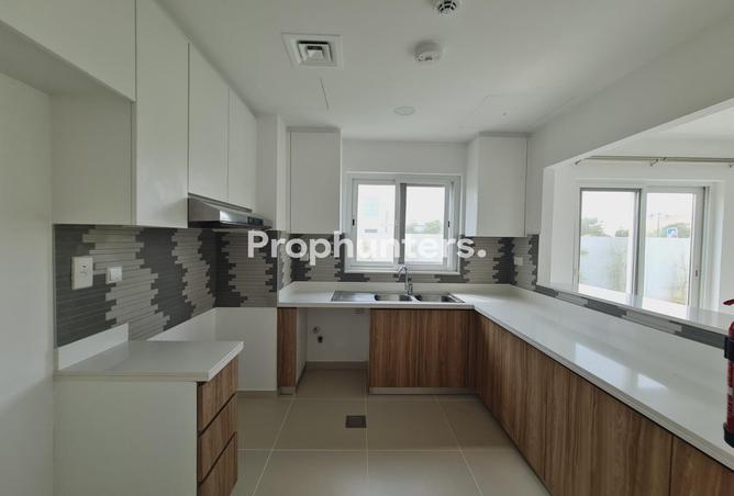 60527879 - Property Main Image