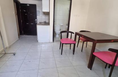 Apartment - Studio - 1 Bathroom for rent in Al Qulaya'ah - Al Sharq - Sharjah Apartment - Studio - 1 Bathroom for rent in Al Qulaya'ah - Al Sharq - Sharjah