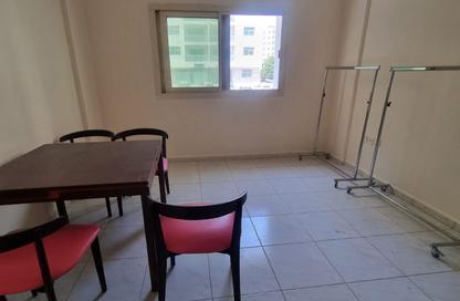 Apartment - Studio - 1 Bathroom for rent in Al Qulaya'ah - Al Sharq - Sharjah
