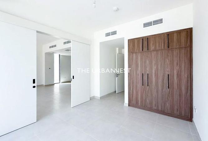 100386001 - Property Image 3