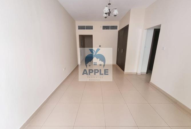 60142105 - Property Image 2