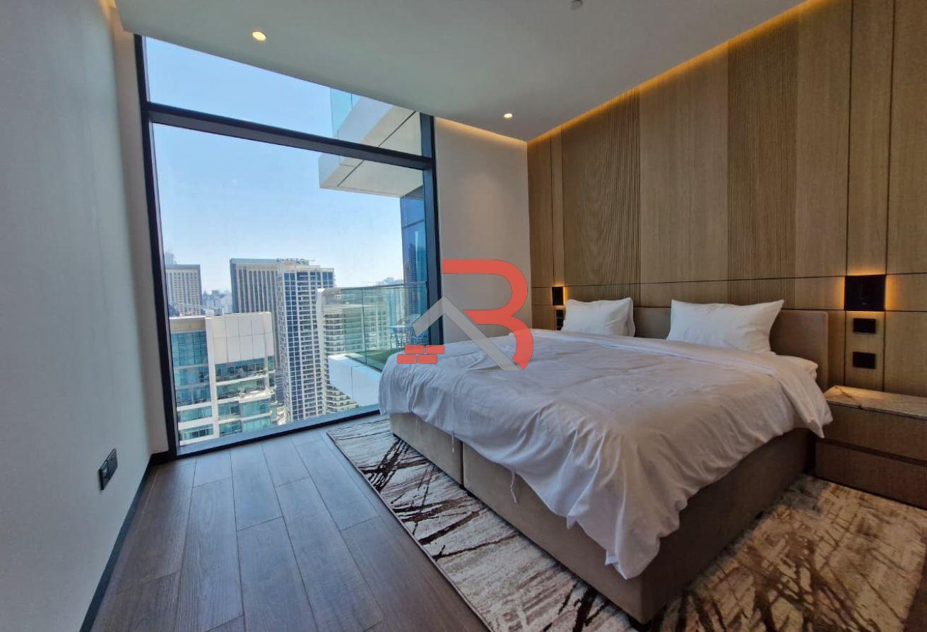 Furnished | High Floor | Upgraded | Marina View photo 3