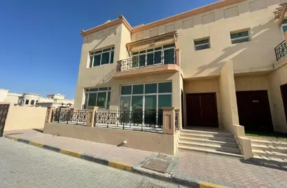 سكن الموظفين - 8 غرف نوم - 8 حمامات للايجار في بوابة الشرق - بني ياس شرق - بني ياس - أبوظبي