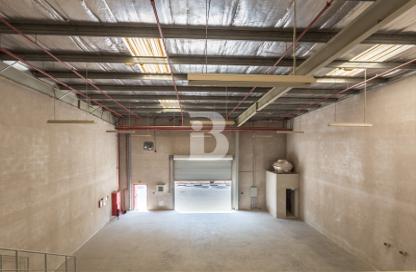 Warehouse - Studio for rent in Umm Ramool - Dubai