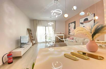 Apartment - 1 - 2 for rent in Waters Edge - Yas Island - Abu Dhabi