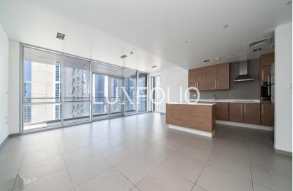 Apartment - 2 Bedrooms - 3 Bathrooms for rent in Ariyana Tower - Dubai Marina - Dubai