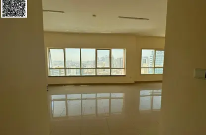 شقة - 2 غرف نوم - 3 حمامات للايجار في المجاز 2 - المجاز - الشارقة