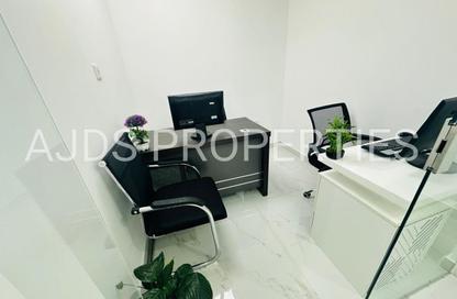 Office Space - Studio - 1 Bathroom for rent in Reem Residency - Al Karama - Dubai