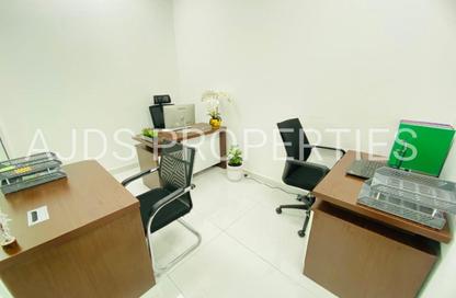 Office Space - Studio - 1 Bathroom for rent in Red Avenue - Al Garhoud - Dubai
