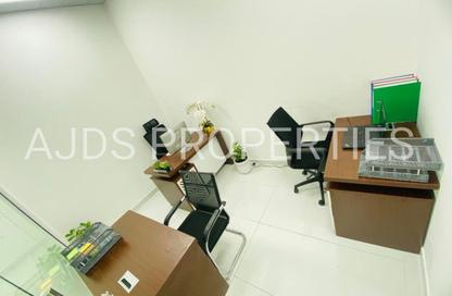 Office Space - Studio - 1 Bathroom for rent in Red Avenue - Al Garhoud - Dubai