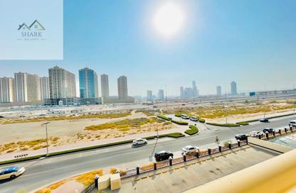 Apartment - Studio - 1 Bathroom for rent in Frankfurt Sports Tower - Dubai Sports City - Dubai