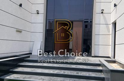 Villa - 5 Bedrooms - 7+ Bathrooms for sale in Hoshi 1 - Hoshi - Al Badie - Sharjah