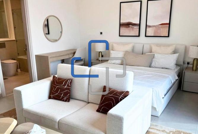 Studio with Balcony | High Floor | Prime Location