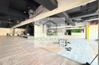 Retail - Studio - 2 Bathrooms for rent in Al Zarooni - Al Mamzar - Deira - Dubai
