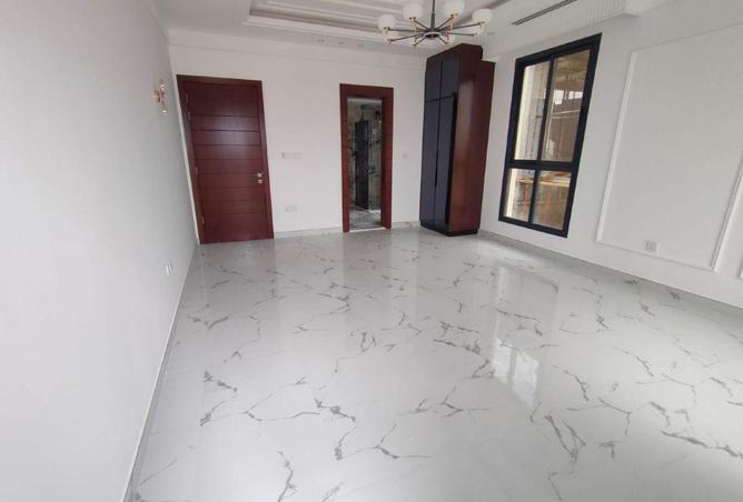 82386982 - Property Image 3