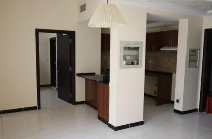 شقة - غرفة نوم - 2 حمامات للايجار في كنسينجتون مانور - الضاحية 13 - قرية جميرا الدائرية - دبي