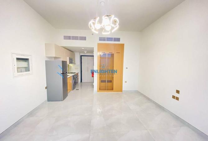 76966463 - Property Image 2