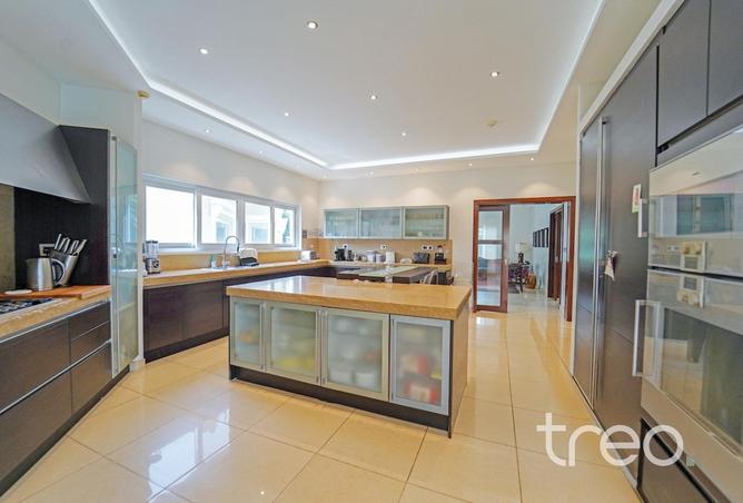 74232828 - Property Image 2