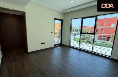 Villa - 4 - 4 for rent in Portofino - Damac Lagoons - Dubai