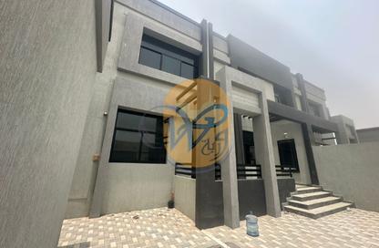 Villa - 4 Bedrooms - 5 Bathrooms for rent in Seih Al Uraibi - Ras Al Khaimah