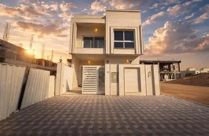 فيلا - 4 غرف نوم - 6 حمامات للبيع في الحليو 2 - الحليو - عجمان