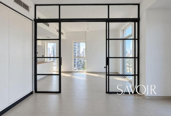 Bright Unit | Corner | Spacious 2BR photo 3