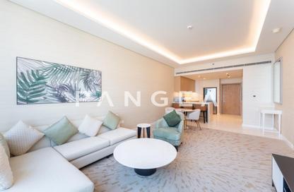 Apartment - 1 - 2 for rent in The Palm Tower - Palm Jumeirah - Dubai