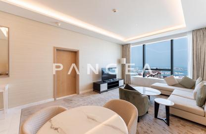 Apartment - 1 - 2 for rent in The Palm Tower - Palm Jumeirah - Dubai