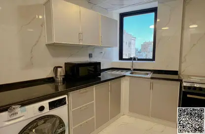 شقة - غرفة نوم - 2 حمامات للايجار في مساكن كورنيش عجمان - طريق كورنيش عجمان - عجمان