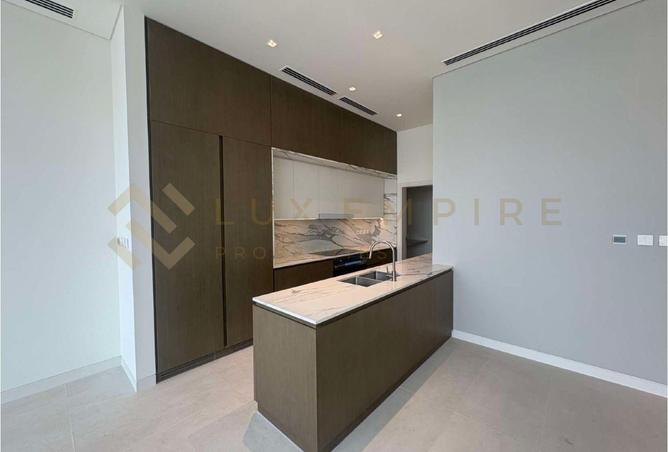 76977529 - Property Image 2