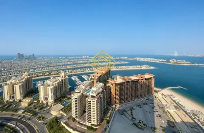 Apartment - 1 Bedroom - 2 Bathrooms for rent in The Palm Tower - Palm Jumeirah - Dubai