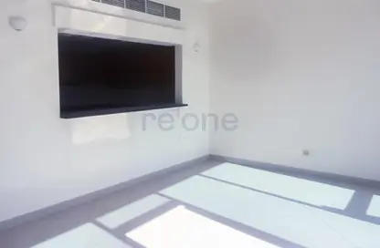 Apartment - 1 Bedroom - 2 Bathrooms for rent in Hub Canal 1 - Hub-Golf Towers - Dubai Sports City - Dubai