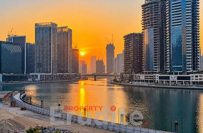 Apartment - 1 - 1 for sale in Peninsula Four - Peninsula - Business Bay - Dubai