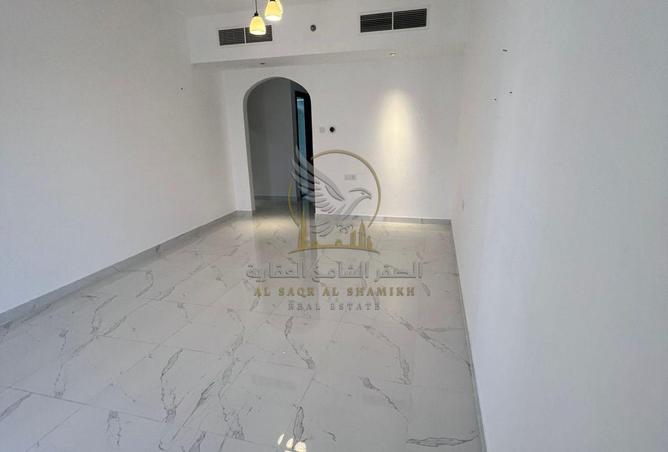 127919830 - Property Image 2