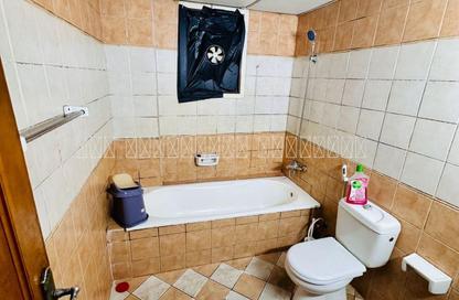 Apartment - 1 Bedroom - 2 Bathrooms for rent in Al Mahatta Building - Al Mahatta - Al Qasimia - Sharjah