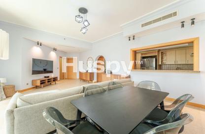 Apartment - 2 Bedrooms - 3 Bathrooms for rent in Al Khudrawi - Shoreline Apartments - Palm Jumeirah - Dubai