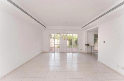 Villa - 3 Bedrooms - 3 Bathrooms for rent in Springs 1 - The Springs - Dubai Villa - 3 Bedrooms - 3 Bathrooms for rent in Springs 1 - The Springs - Dubai
