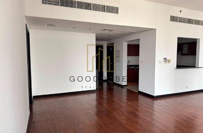 Apartment - 1 Bedroom - 1 Bathroom for rent in Green Lakes Towers 3 - Green Lakes Towers - JLT Cluster S - Jumeirah Lake Towers - Dubai