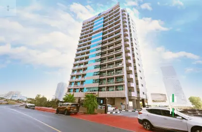 Apartment - 1 Bedroom - 1 Bathroom for sale in UniEstate Sports Tower - Dubai Sports City - Dubai