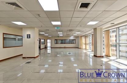 Office Space - Studio - 1 Bathroom for rent in Golden Sands 20 - Al Mankhool - Bur Dubai - Dubai