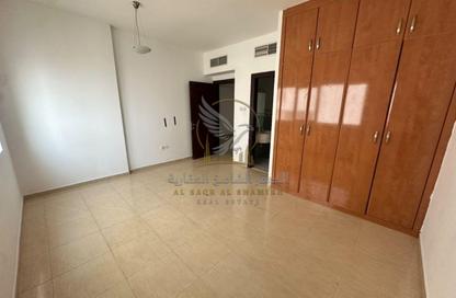 Apartment - 2 - 4 for rent in Al Majaz Tower - Al Majaz - Sharjah Apartment - 2 - 4 for rent in Al Majaz Tower - Al Majaz - Sharjah